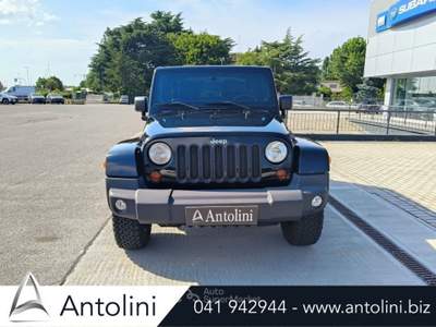 Jeep Wrangler 2.8 CRD DPF Sahara Auto Nero usata Venezia