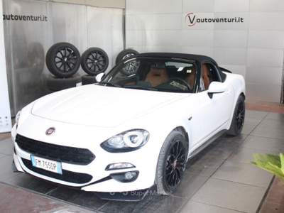 Fiat 124 spider 1.4 MultiAir Lusso Versione Speciale Abarth Style Bianco usata Civita Castellana