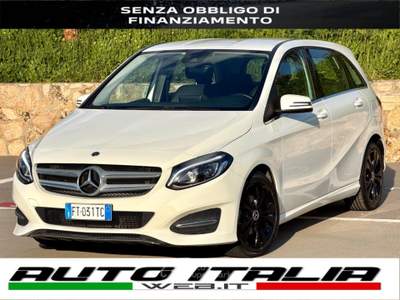 Mercedes-Benz Classe B SPORT+NAVI+LED+RCAM+PELLE-TEX+CRUISE+17BLACK Bianco usata Civitavecchia