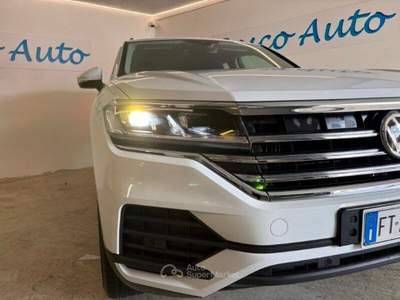 Volkswagen Touareg 3.0 V6 TDI 286 CV SCR Style Blu/Azzurro usata Borgo San Dalmazzo