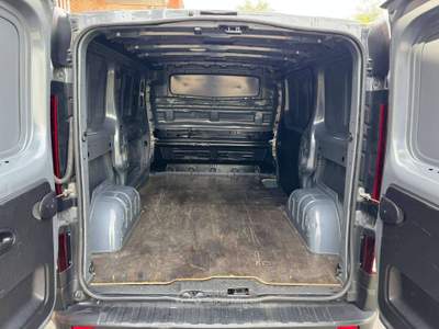 Renault Trafic T27 2.0 dCi 110CV PC-TN Furgone Ice Grigio usata Cernusco sul Naviglio