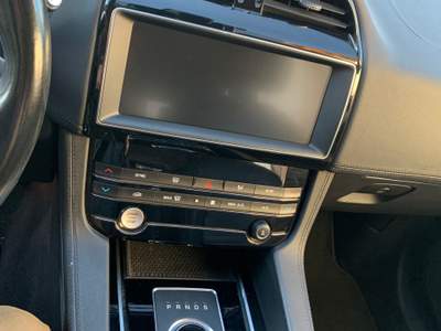 Jaguar F-Pace null usata pordenone