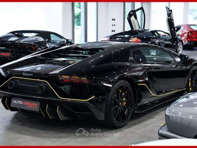 Lamborghini Aventador Ultimae 6.5 V12|FULL CARBON SPEC|IVA ESP|1 OF 350 Nero usata Vergiate
