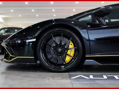Lamborghini Aventador Ultimae 6.5 V12|FULL CARBON SPEC|IVA ESP|1 OF 350 Nero usata Vergiate