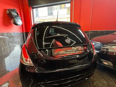 Lancia Ypsilon 5 porte GPL Ecochic Black and Noir Nero usata Giugliano in Campania