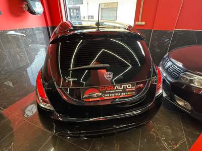Lancia Ypsilon 5 porte GPL Ecochic Black and Noir Nero usata Giugliano in Campania