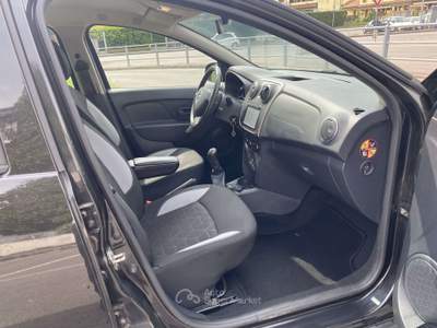 Dacia Sandero Stepway 1.5 dci  s&s 90cv E6 NEOPATENTATI Grigio usata Treviglio