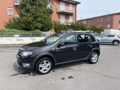 Dacia Sandero Stepway 1.5 dci  s&s 90cv E6 NEOPATENTATI Grigio usata Treviglio