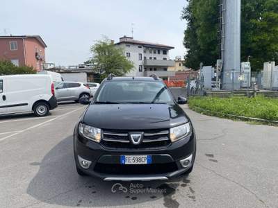 Dacia Sandero Stepway 1.5 dci  s&s 90cv E6 NEOPATENTATI Grigio usata Treviglio