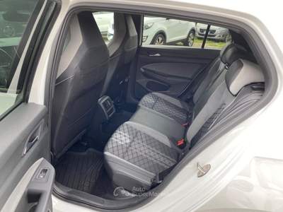 Volkswagen Golf 2.0 TDI 150 CV DSG SCR R-Line Bianco usata Sinalunga