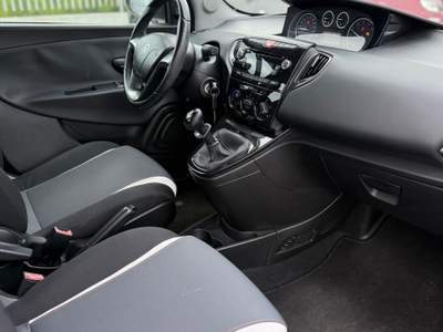 Lancia Ypsilon GPL usata Barletta
