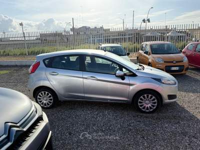 Ford Fiesta non fumatore Argento usata Barletta