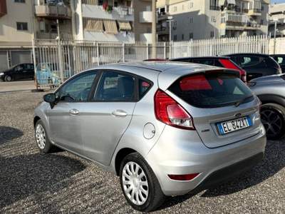 Ford Fiesta non fumatore Argento usata Barletta