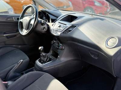 Ford Fiesta non fumatore Argento usata Barletta
