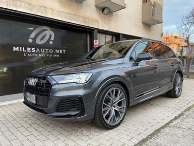 Audi Q7 50TDI GANCIO 22" VIRTUAL ACC S LINE PANO Grigio usata Rubano