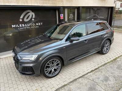 Audi Q7 50TDI GANCIO 22" VIRTUAL ACC S LINE PANO Grigio usata Rubano