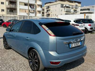 Ford Focus TITANIUM Blu/Azzurro usata Barletta