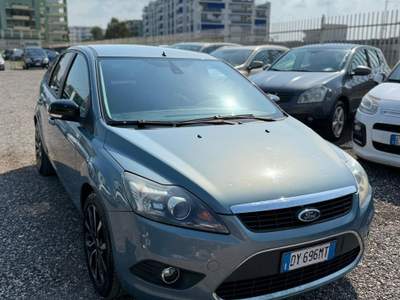 Ford Focus TITANIUM Blu/Azzurro usata Barletta