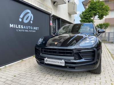 Porsche Macan III 2.0 PANORAMA LED PDLS 21" SEDILI 14 REG Nero usata Rubano
