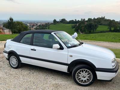 Volkswagen Golf 1.6 cat 5 porte Bianco usata Novi Ligure