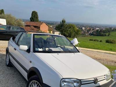 Volkswagen Golf 1.6 cat 5 porte Bianco usata Novi Ligure
