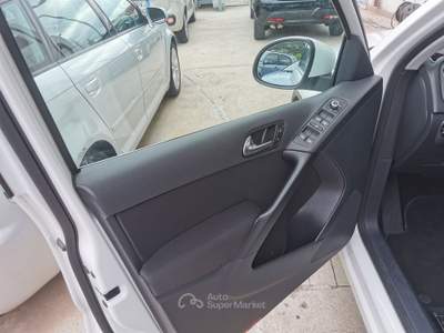Volkswagen Tiguan VW TIGUAN 4MOTION 2.0 TDI DSG Bianco usata CASSINO