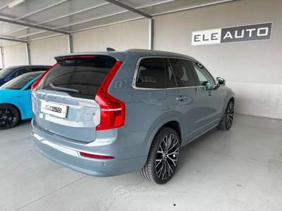 Volvo XC90 B5 (d) AWD automatico 7 posti Core Iva Esposta Grigio usata Sedriano