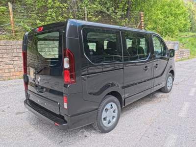 Renault Trafic BluedCi 150CV EDC PL-TN Authentic Nero usata Borgo d'Anaunia