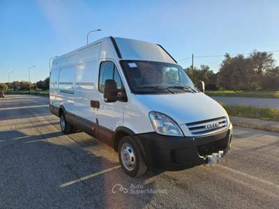 Iveco Daily 35C12V 2.3 Hpi PL-TM-RG Furgone Bianco usata Maruggio
