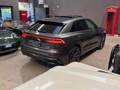 Audi Q8 50 TDI 286 CV quattro Sport Grigio usata Bologna
