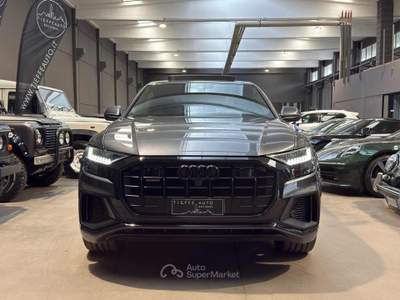 Audi Q8 50 TDI 286 CV quattro Sport Grigio usata Bologna