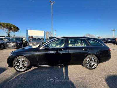 Mercedes-Benz Classe E E SW 300 d mhev (eq-boost) Sport 4matic - GG498ZZ Nero usata Basiliano