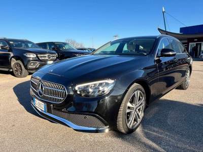Mercedes-Benz Classe E E SW 300 d mhev (eq-boost) Sport 4matic - GG498ZZ Nero usata Basiliano
