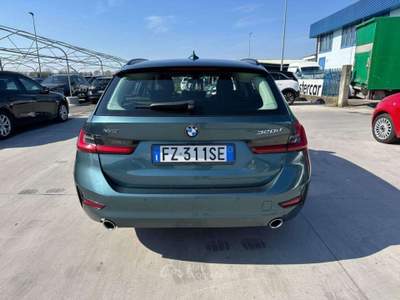 BMW Serie 3 320d 320d Touring xdrive Business Advant. auto -FZ311SE Blu/Azzurro usata Basiliano