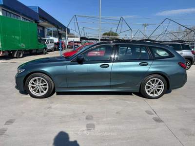 BMW Serie 3 320d 320d Touring xdrive Business Advant. auto -FZ311SE Blu/Azzurro usata Basiliano