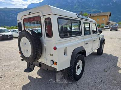 Land Rover Defender 110 2.4 TD4 Station Wagon Bianco usata Lavis