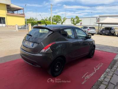 Lancia Ypsilon 1.2 69 CV 5 porte S&S Elefantino NEOPATENTATI Grigio usata Fiorano Modenese