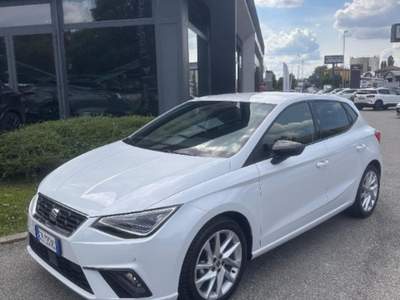 Seat Ibiza 1.0 EcoTSI 95 CV 5 porte FR Bianco usata Castenaso