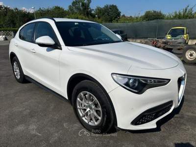 Alfa Romeo Stelvio Stelvio 2.2 Turbodiesel 190 CV AT8 Q4 Business Bianco usata Strambino