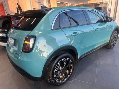 Fiat 600 600 Hybrid 100 CV DCT MHEV La Prima Blu/Azzurro usata Strambino