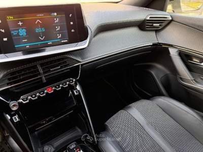Peugeot 2008 2008 motore elettrico 136 CV GT Line Argento usata Strambino