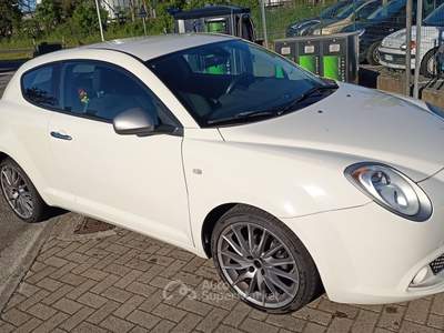 Alfa Romeo MiTo Sempre Box, unico proprietario,no fumatori, no animali. Bianco usata Piossasco