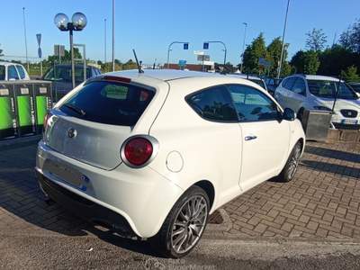 Alfa Romeo MiTo Sempre Box, unico proprietario,no fumatori, no animali. Bianco usata Piossasco