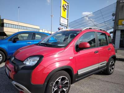 Fiat Panda 1.0 FireFly S&S Hybrid City Cross Rosso usata Piazzola sul Brenta
