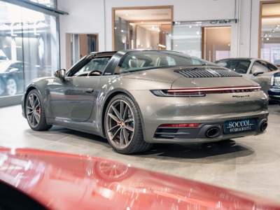 Porsche 911 Targa 4S*LIFT*BOSE*ASSE POSTERIORE STERZANTE Verde usata MILANO