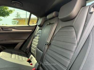 Alfa Romeo Stelvio 2.2 Turbodiesel 210 CV AT8 Q4 Veloce Nero usata Oderzo