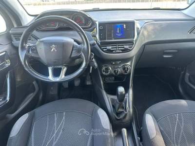 Peugeot 208 1° serie 1.4 VTi 95 CV 5p. GPL Allure Bianco usata Oderzo
