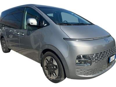Hyundai Staria 2.2 AT AWD 9 posti Wagon Grigio usata Oderzo