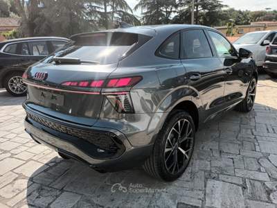 Audi Q3 2000 SPB TDI BLACKLINE 150CV STRONIC TETTO"20 Grigio usata Roma
