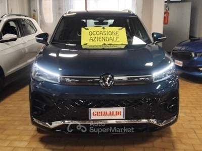 Volkswagen Tiguan 2.0 TDI 150 CV DSG R-Line C/GRIMALDI SPEC.DAY usata Vigevano